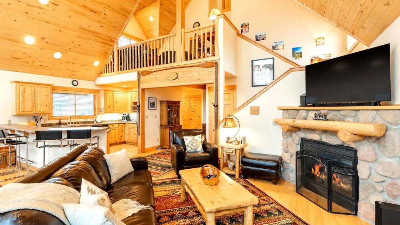 Photo of Livingroom in Grand Lake