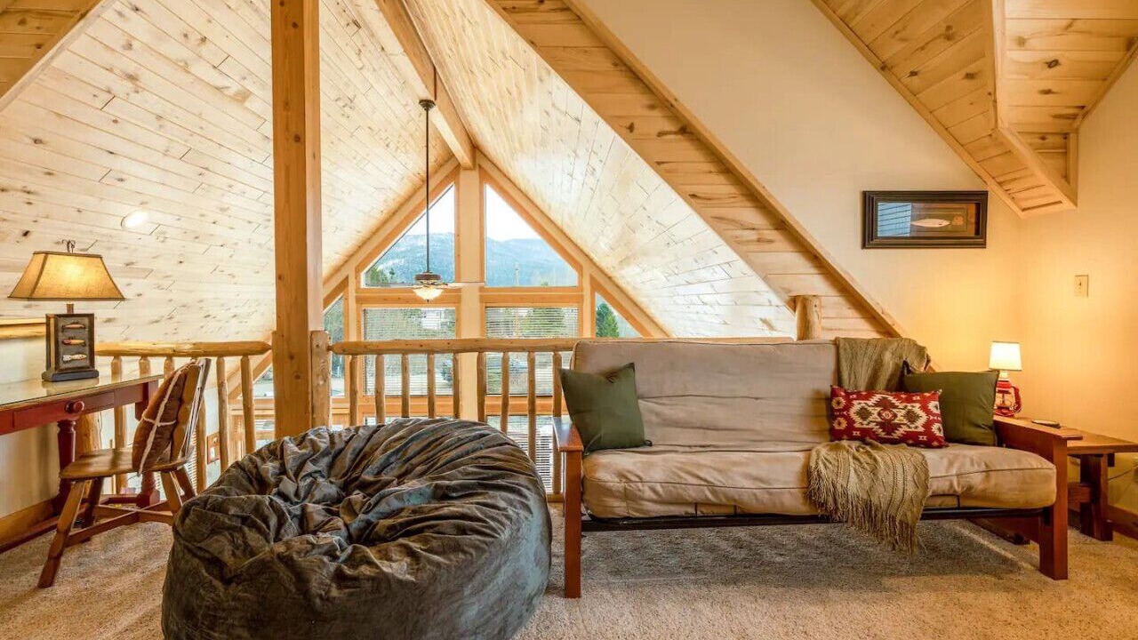 Photo of Livingroom in Grand Lake