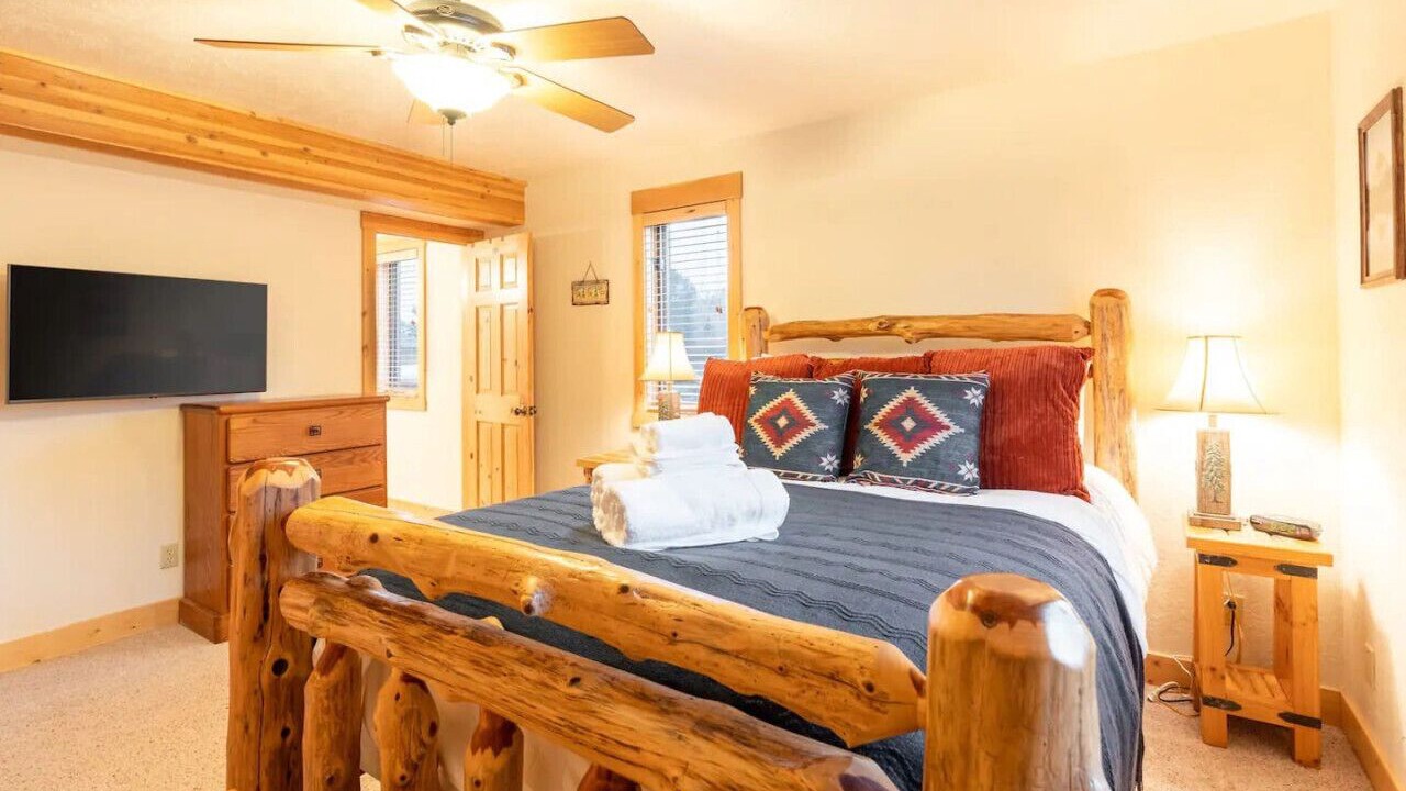 Photo of Bedroom in Grand Lake