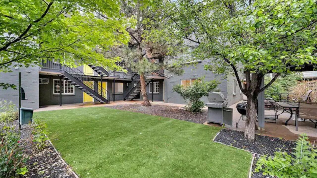 Photo of Outdoor in Englewood