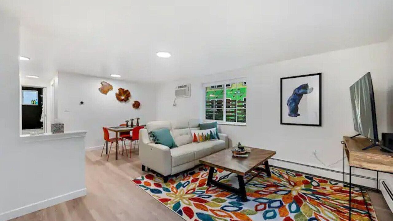Photo of Livingroom in Englewood
