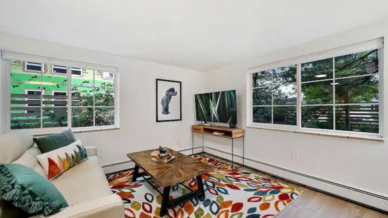 Photo of Livingroom in Englewood