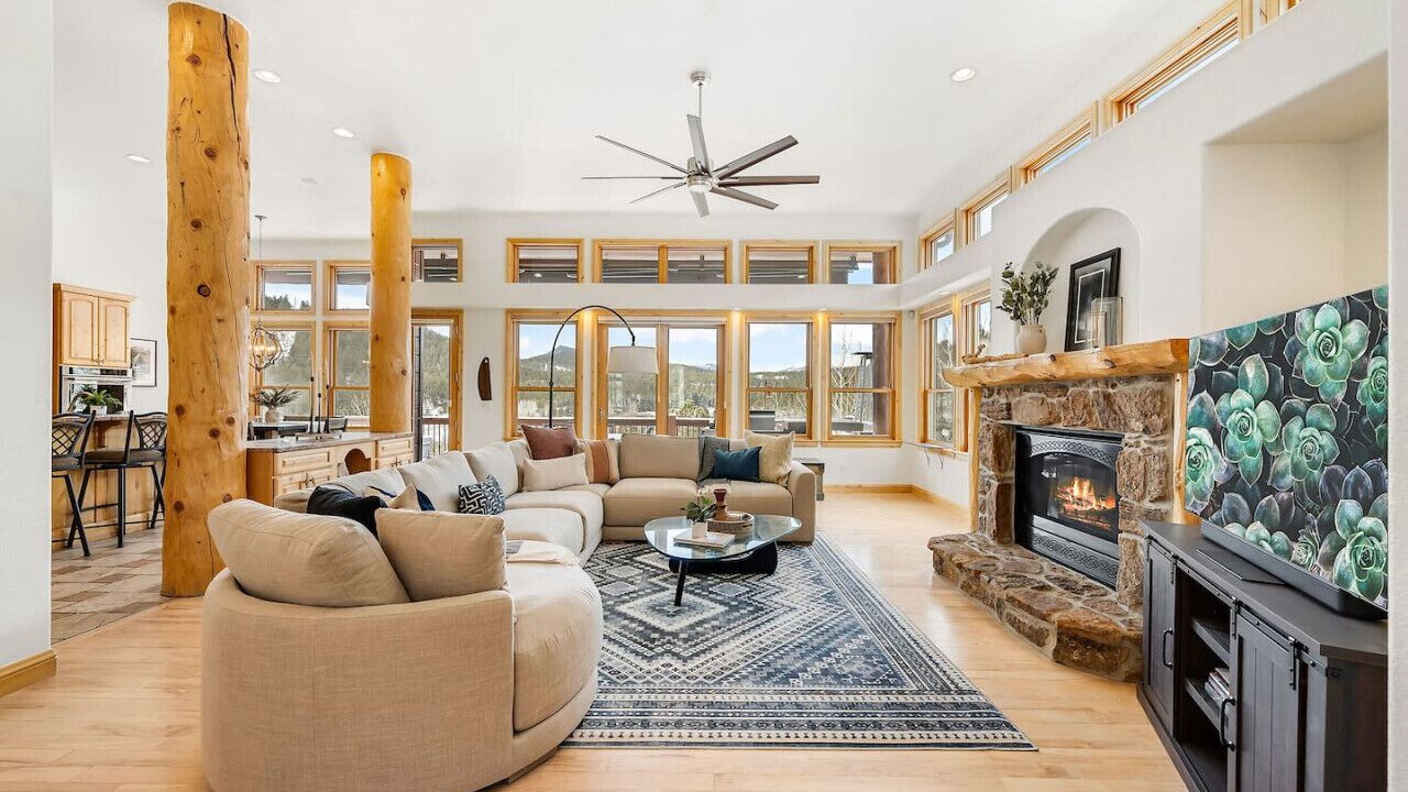 Photo of Livingroom in Bailey