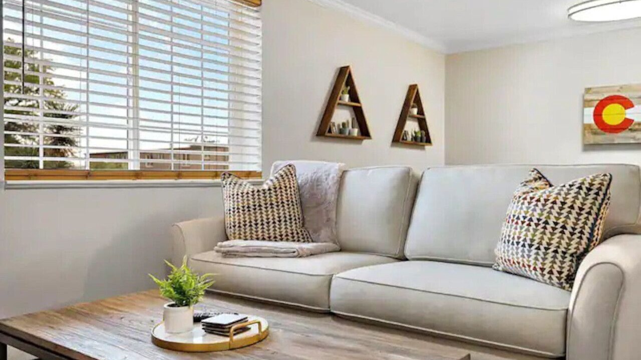 Photo of Livingroom in Englewood