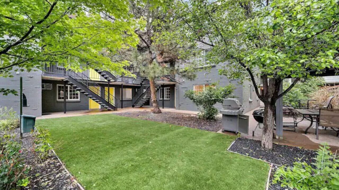 Photo of Outdoor in Englewood