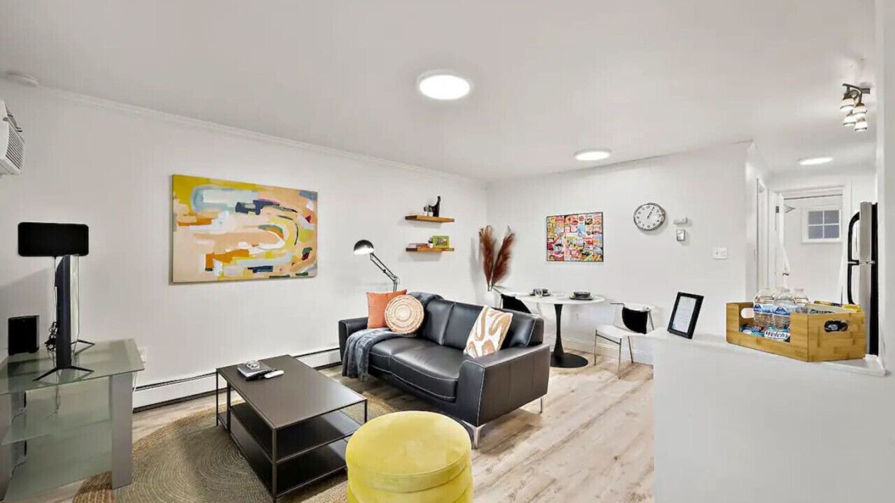 Photo of Livingroom in Englewood