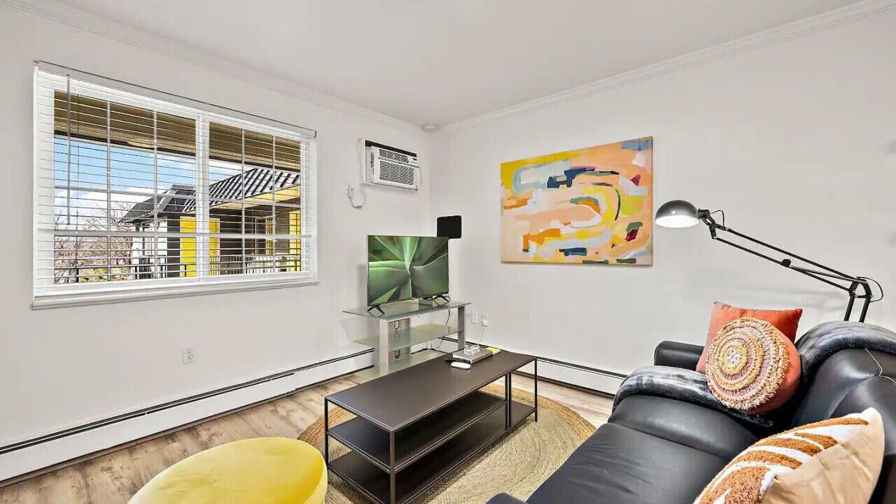 Photo of Livingroom in Englewood