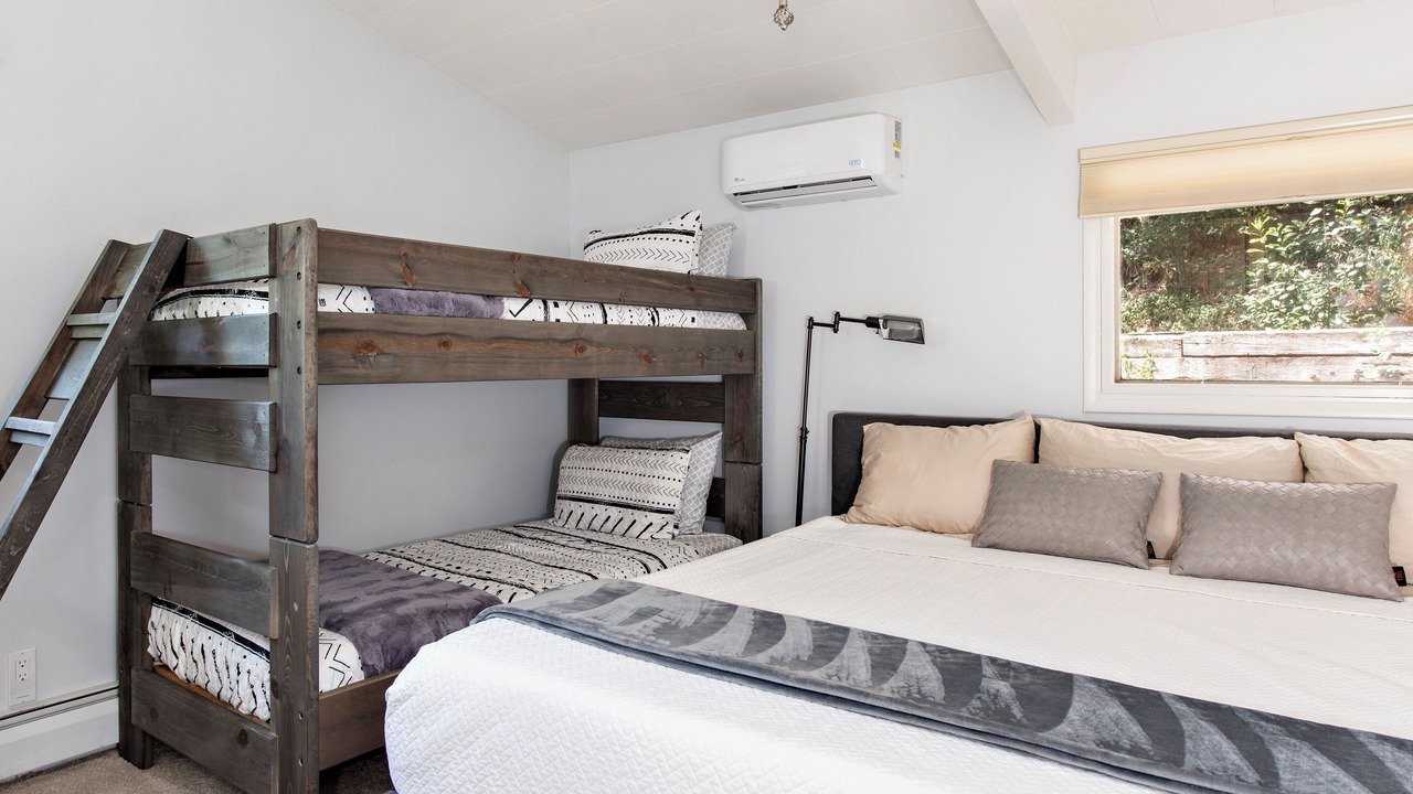 Photo of Bedroom in Glenwood Springs