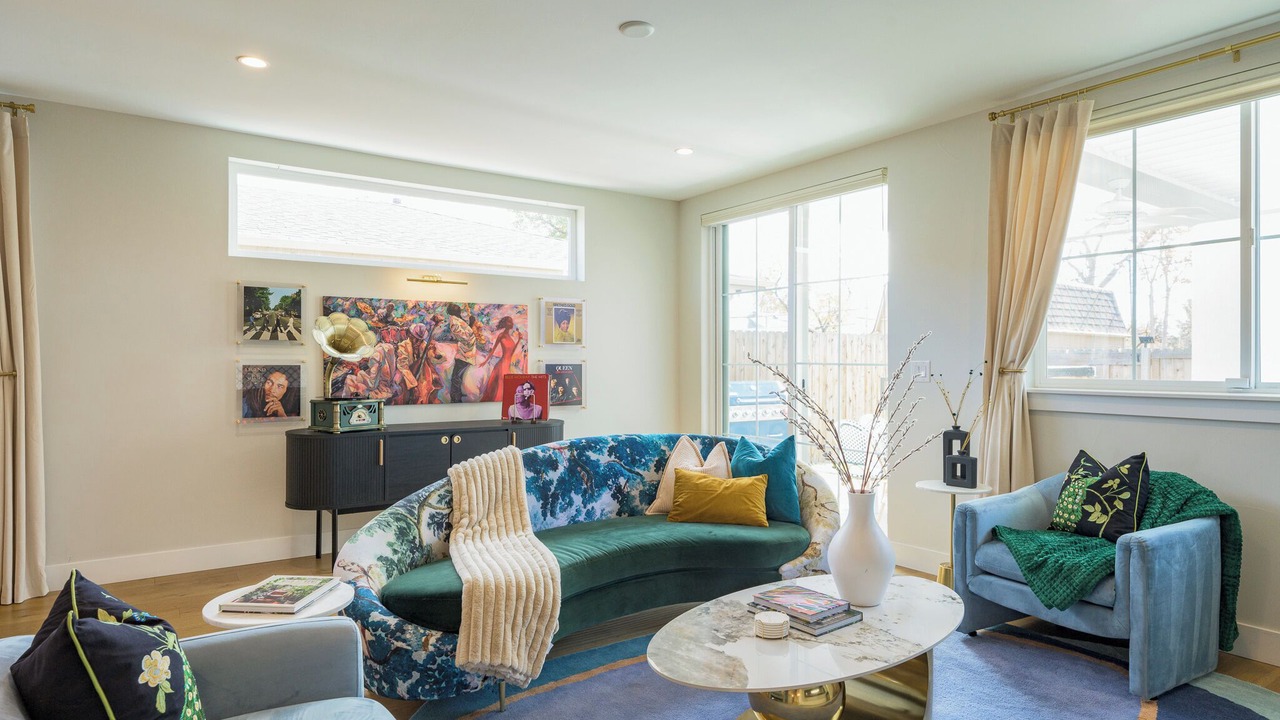 Photo of Livingroom in Sunnyside