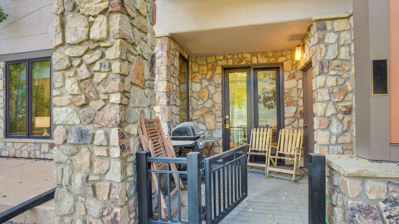 Photo of Patio Balcony in Highlands Townhomes