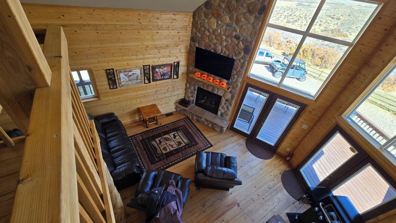 Photo of Livingroom in Craig