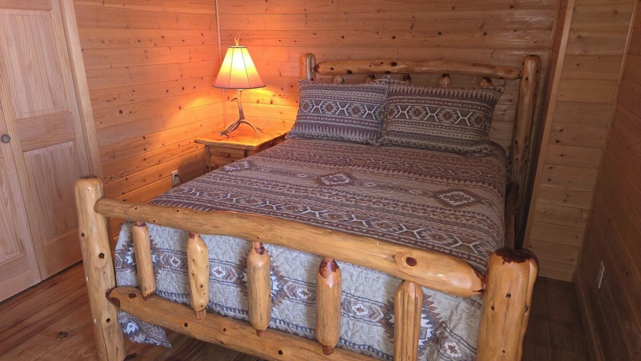 Photo of Bedroom in Craig