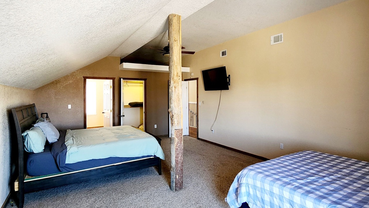 Photo of Bedroom in Crowley County
