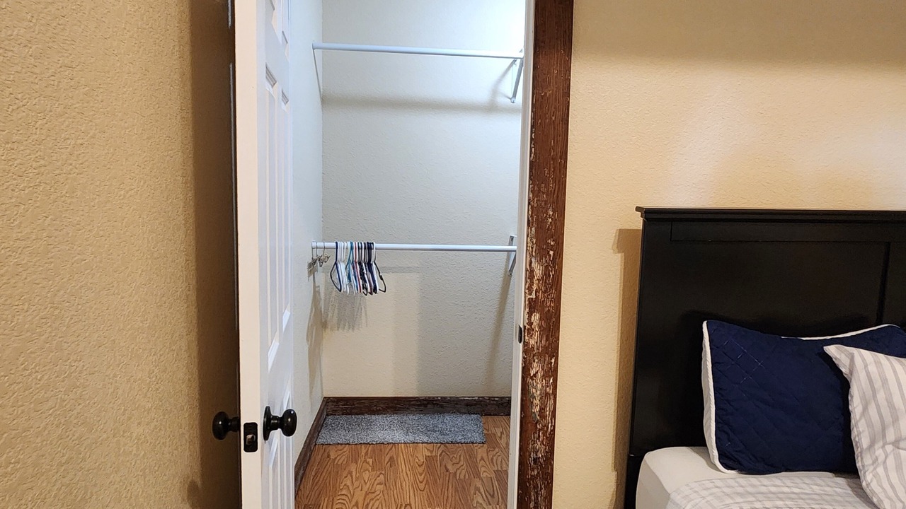 Photo of Bedroom in Crowley County