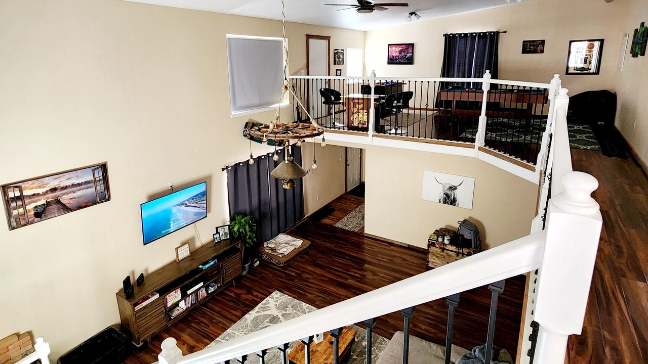 Photo of Livingroom in Crowley County