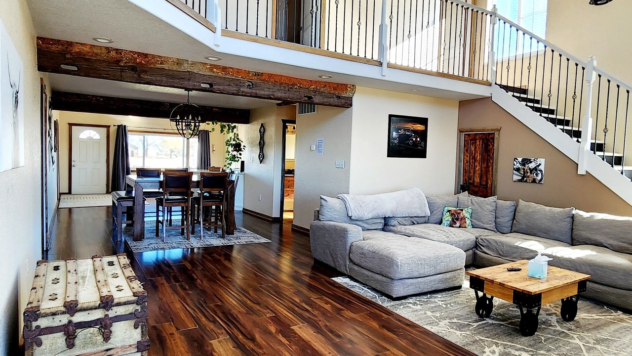 Photo of Livingroom in Crowley County