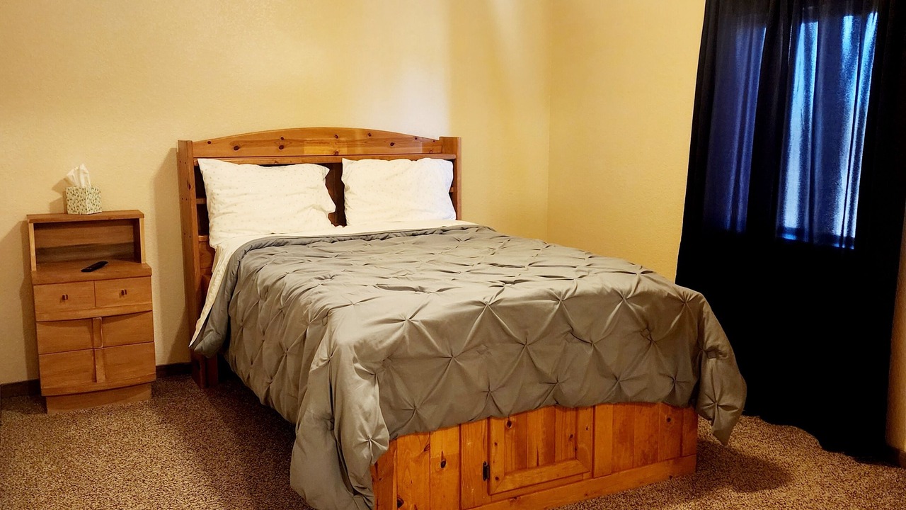 Photo of Bedroom in Crowley County