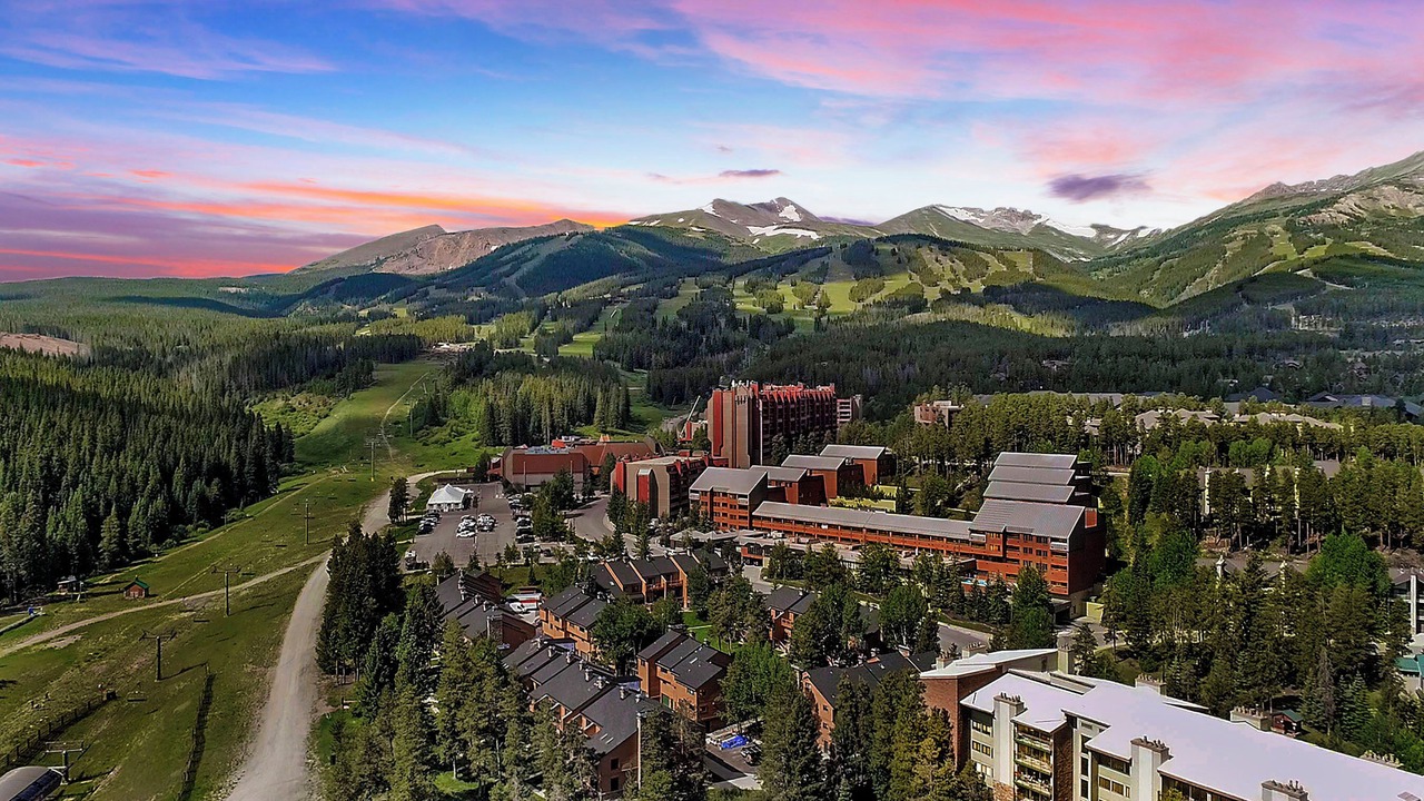Photo of Outdoor in Peak 9