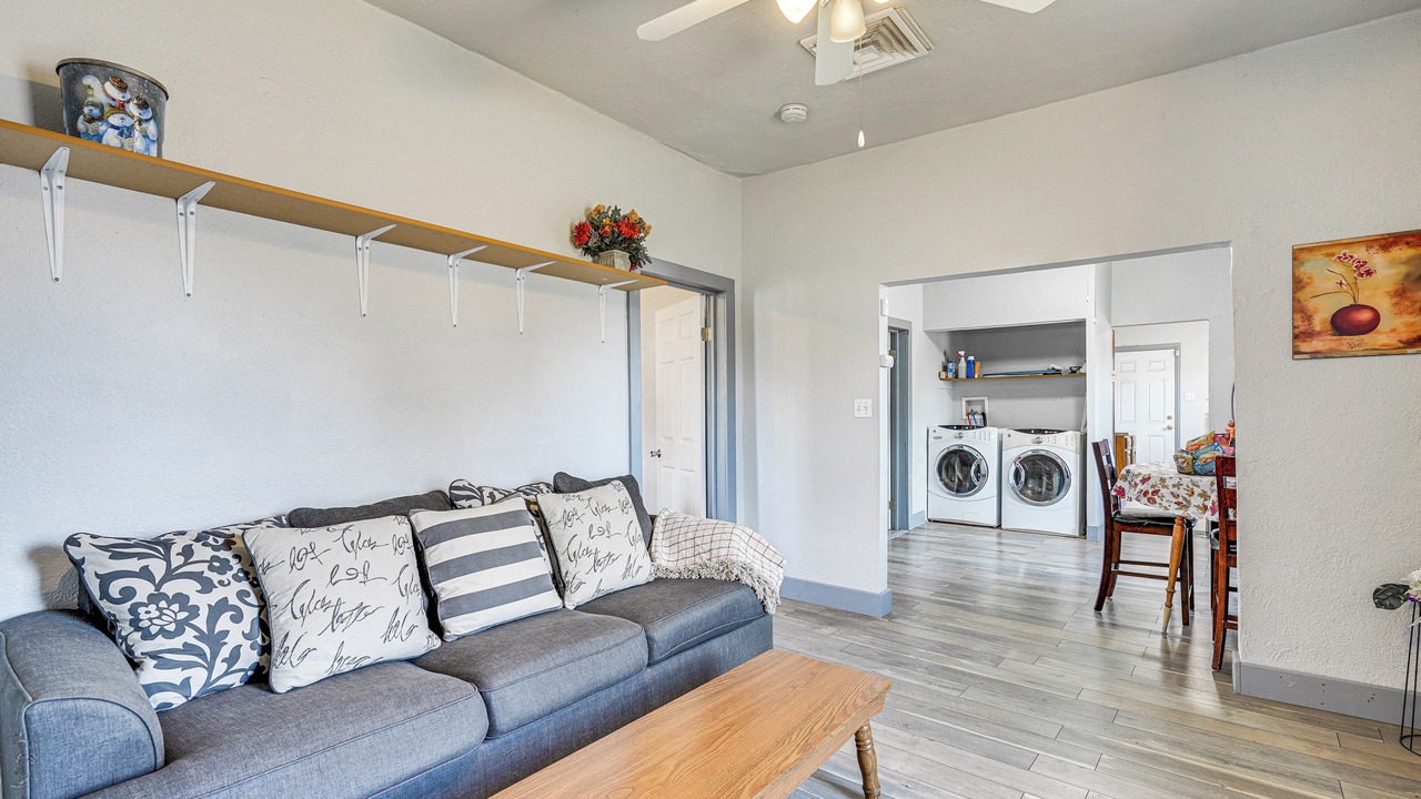 Photo of Livingroom in Pueblo