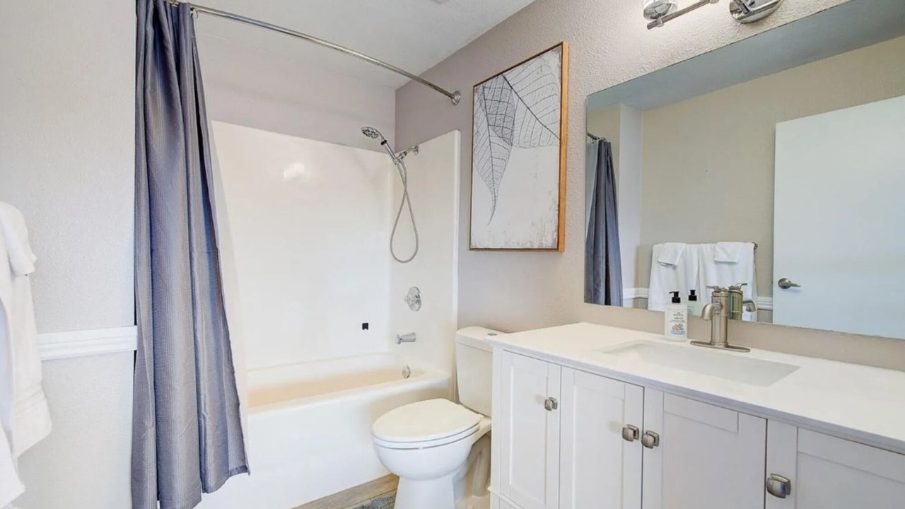 Photo of Bathroom in Uptown