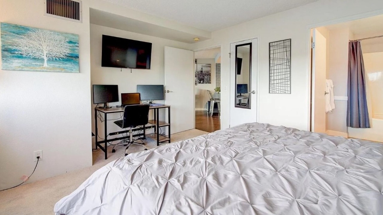 Photo of Bedroom in Uptown