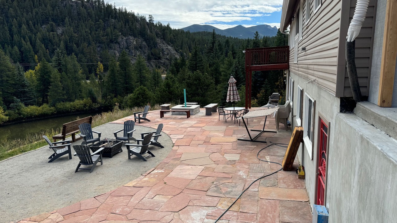 Photo of Outdoor in Black Hawk