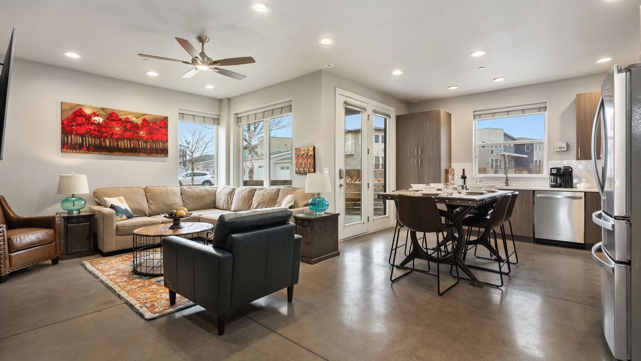 Photo of Livingroom in Old Town North