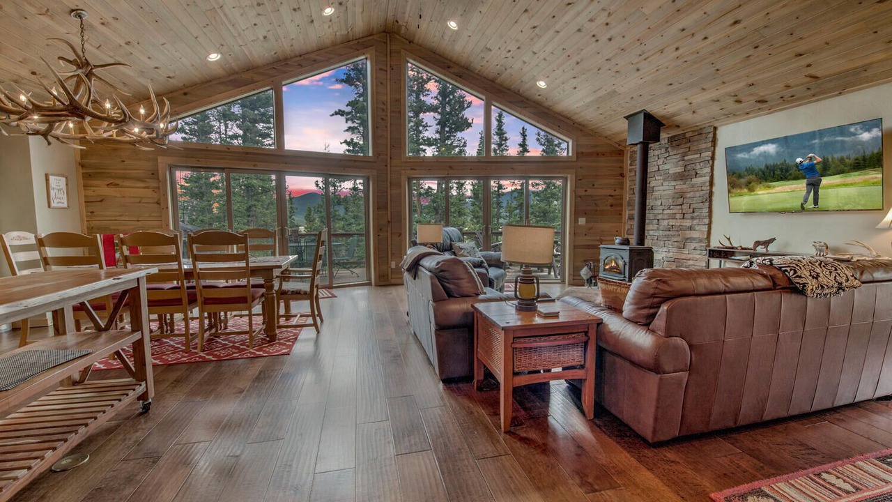 Photo of Livingroom in Michigan Hill