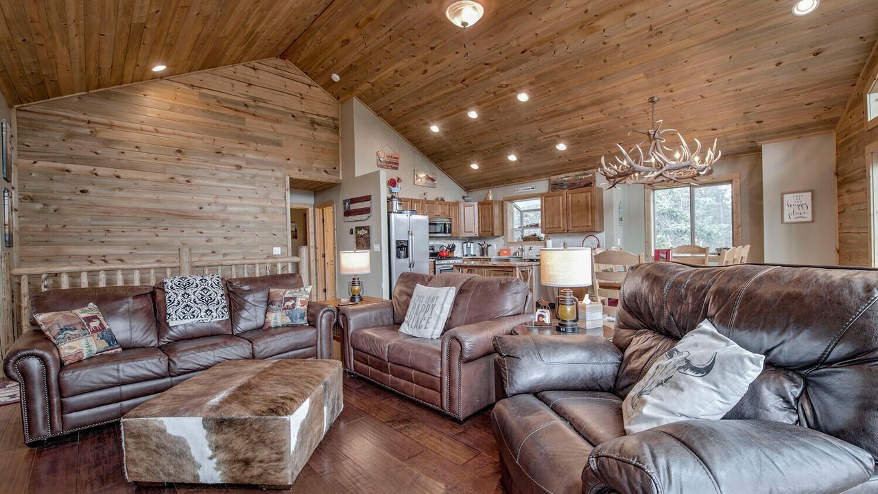 Photo of Livingroom in Michigan Hill