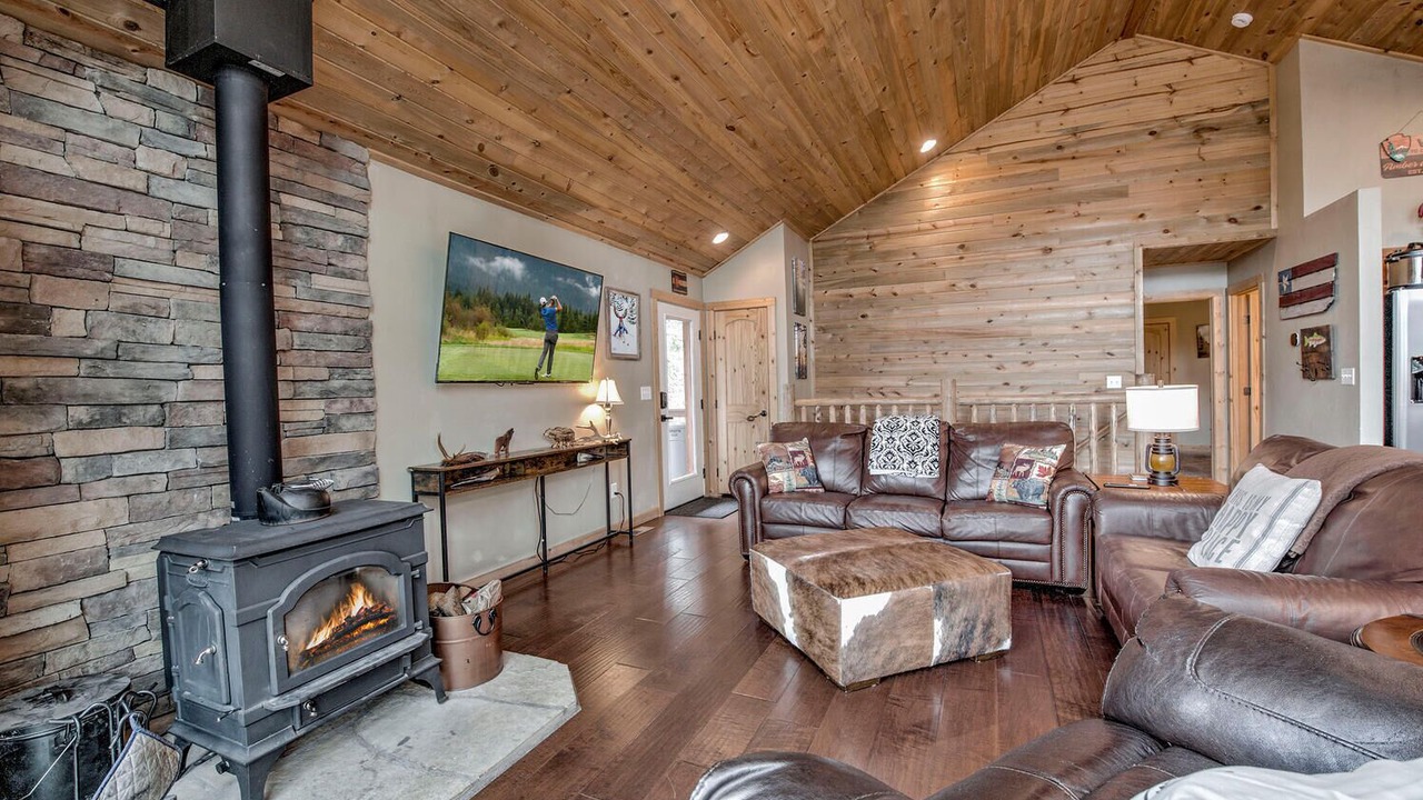 Photo of Livingroom in Michigan Hill
