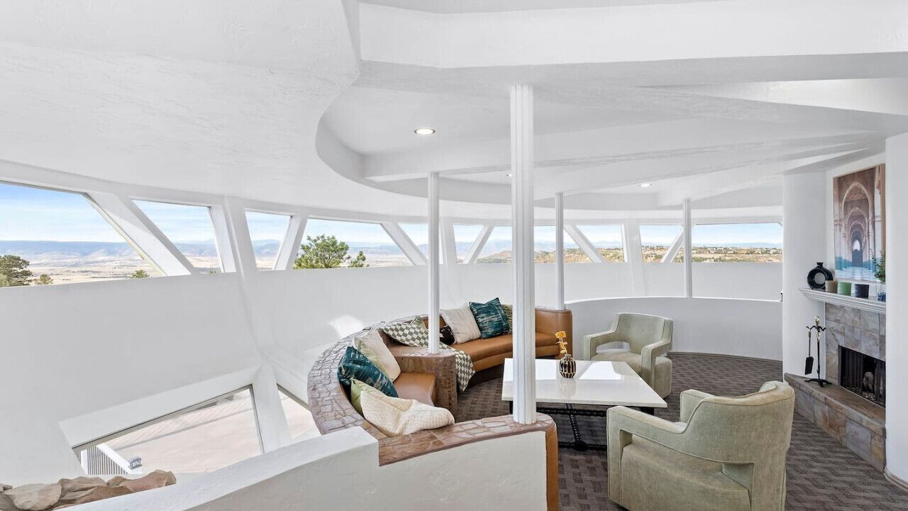 Photo of Livingroom in Castle Rock