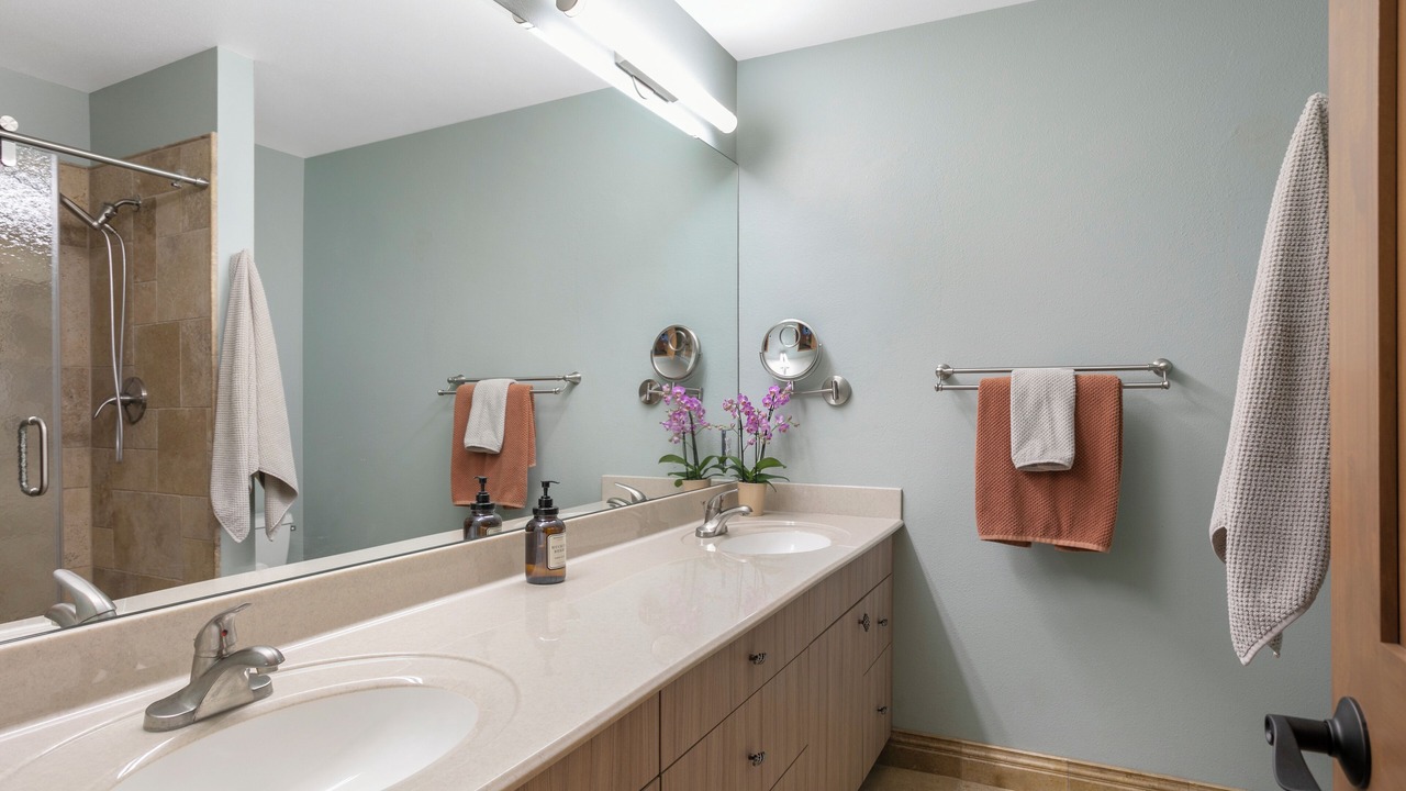 Photo of Bathroom in Edwards