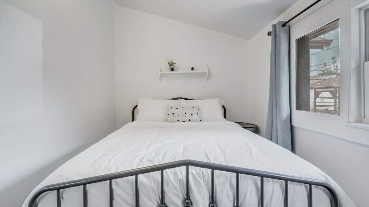 Photo of Bedroom in Old North End