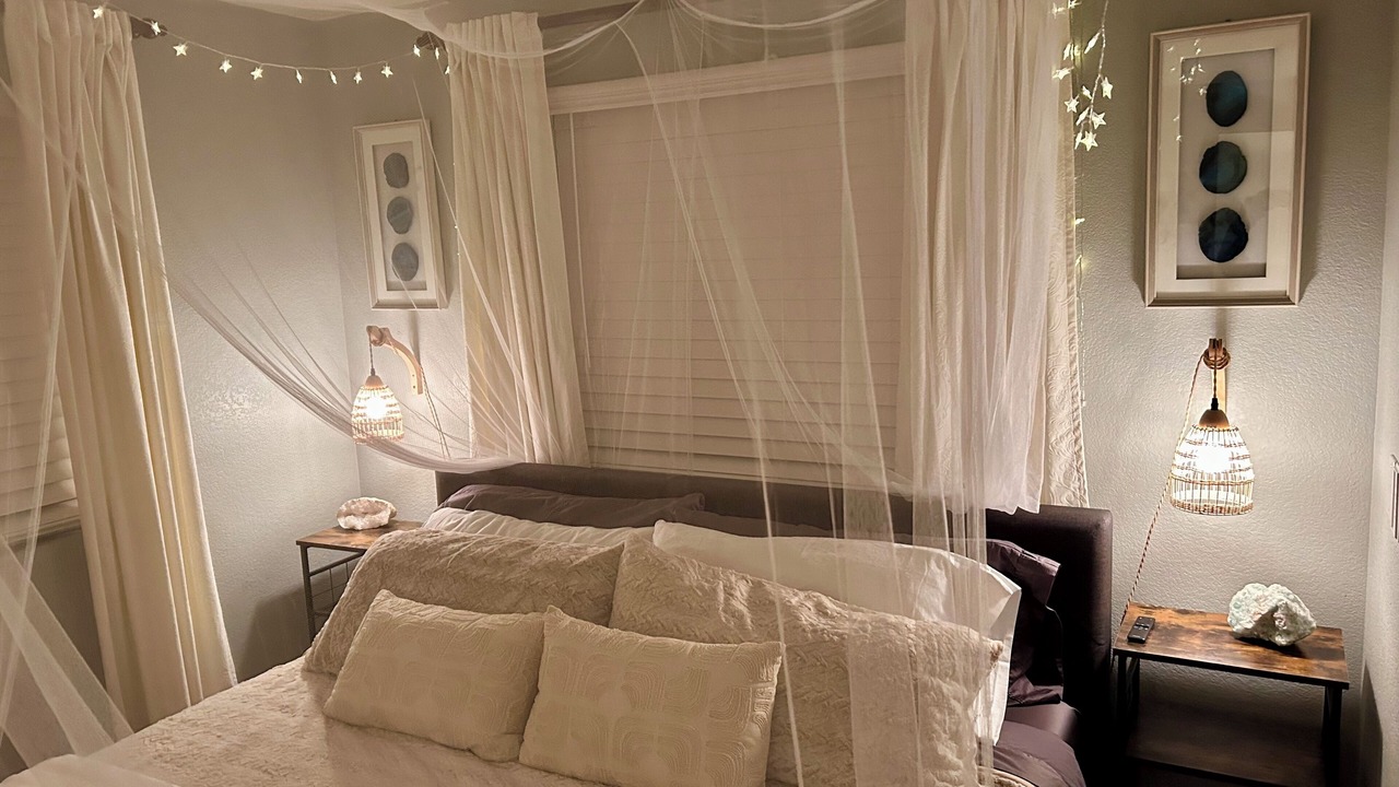 Photo of Bedroom in Roxborough
