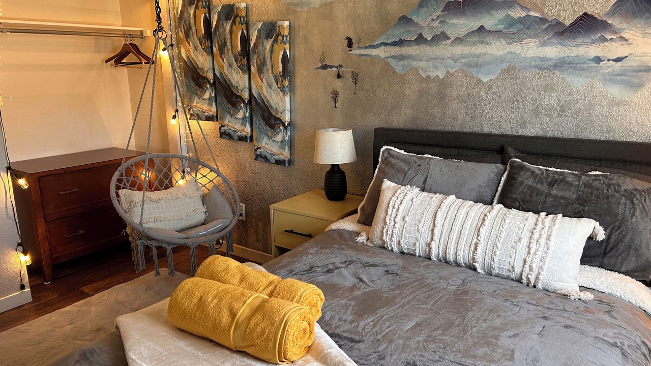 Photo of Bedroom in Roxborough