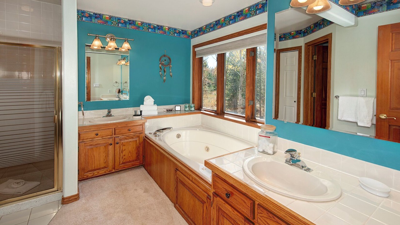 Photo of Bathroom in Three Peaks