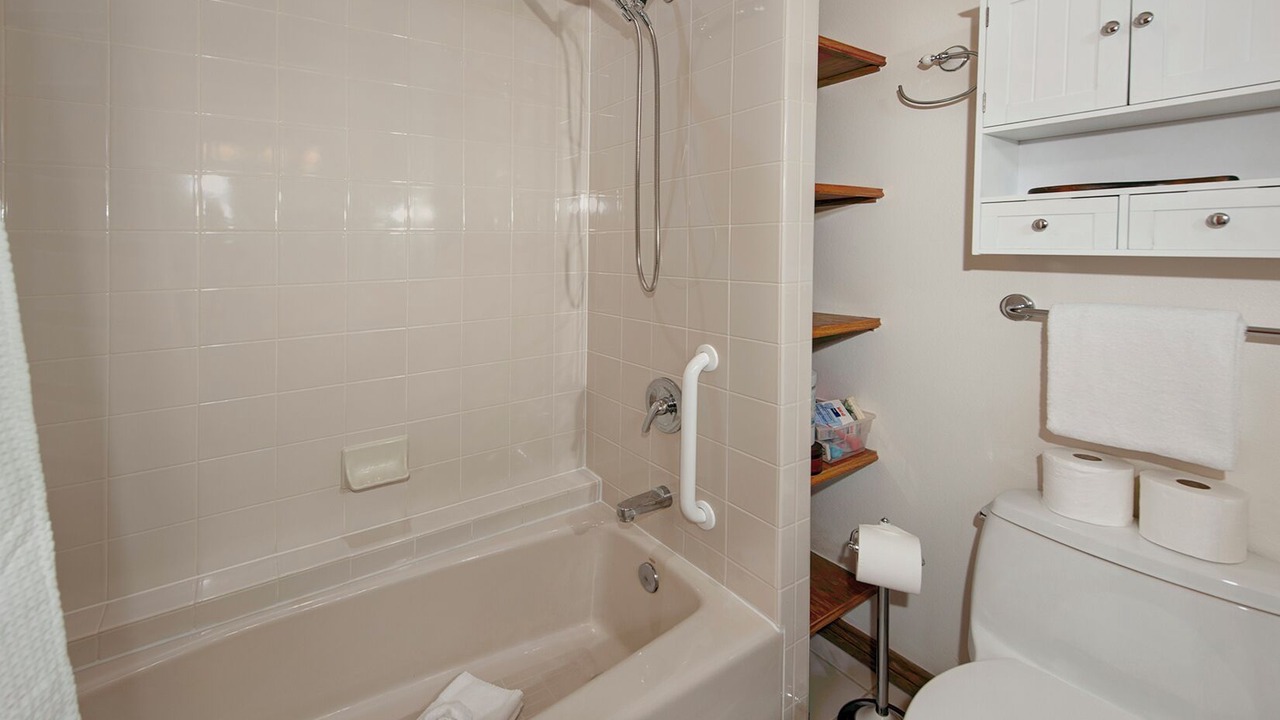 Photo of Bathroom in Three Peaks