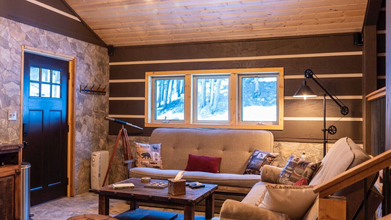 Photo of Livingroom in Saint Mary's