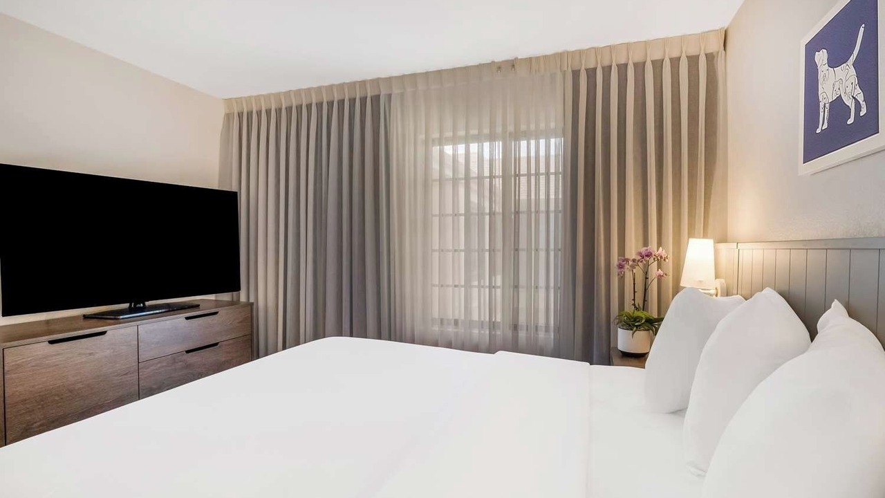 Photo of Bedroom in Lone Tree