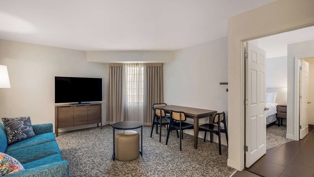 Photo of Livingroom in Lone Tree