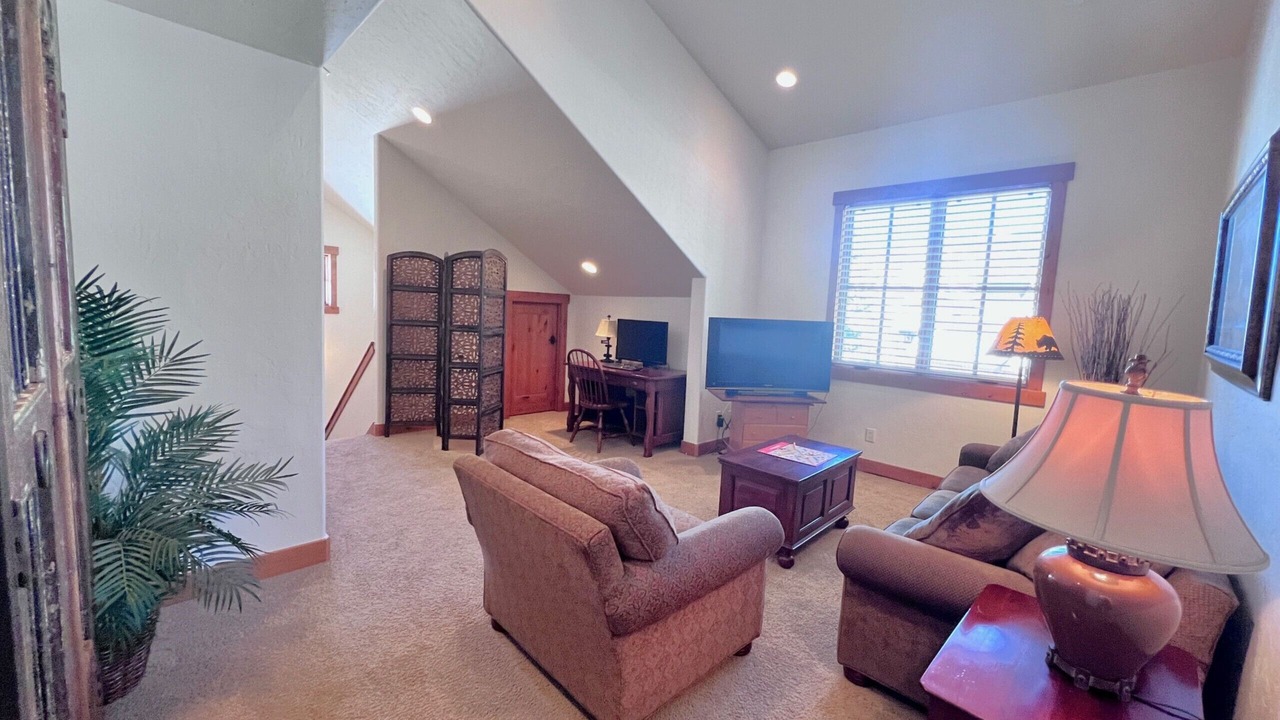 Photo of Bedroom in Three Peaks