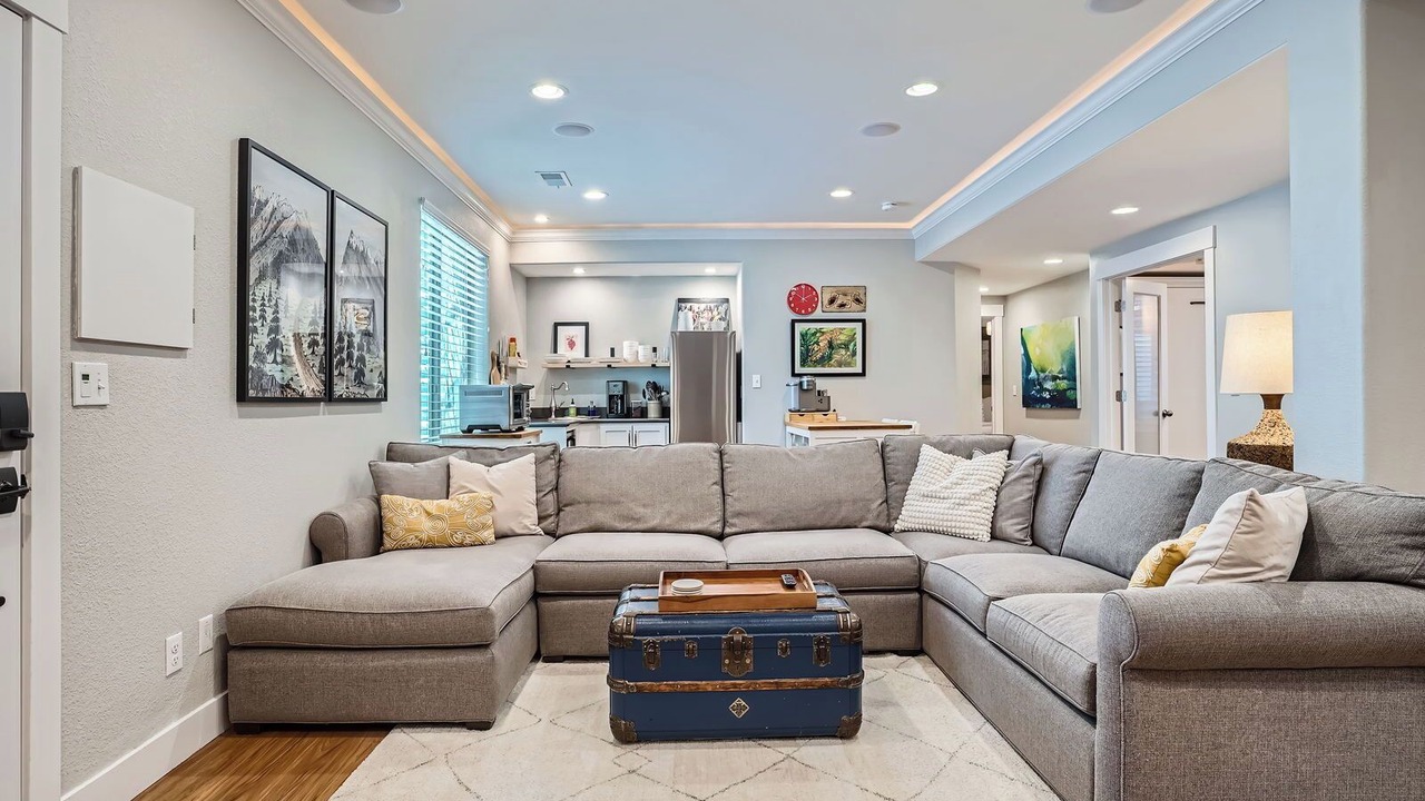 Photo of Livingroom in Stapleton