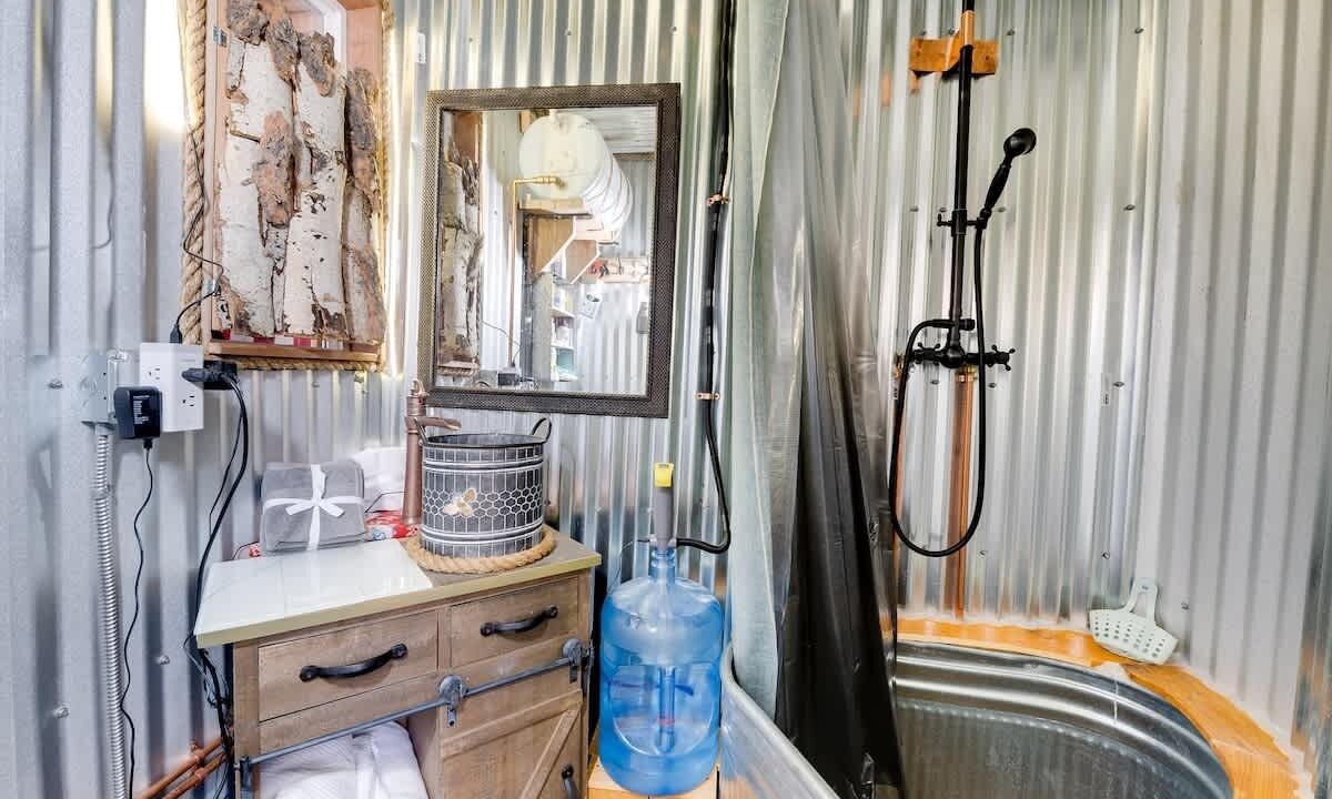 Photo of Bathroom in Elizabeth