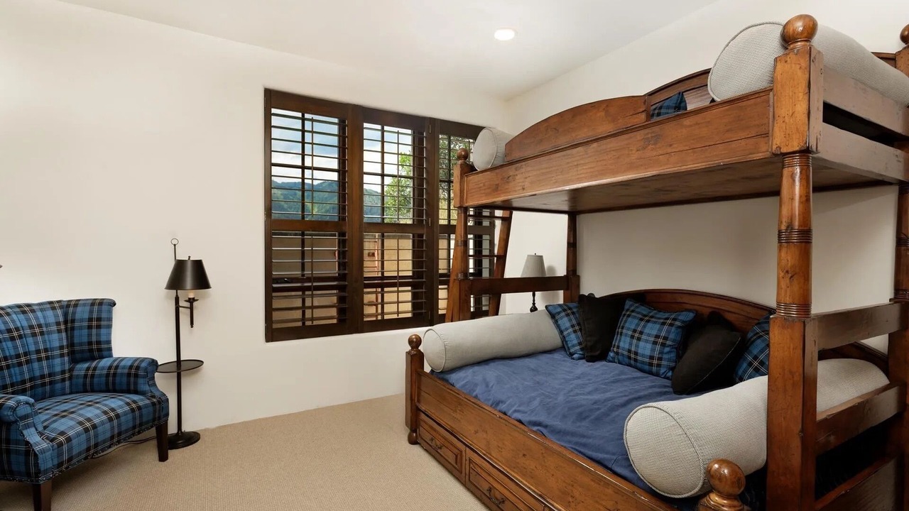 Photo of Bedroom in Red Mountain