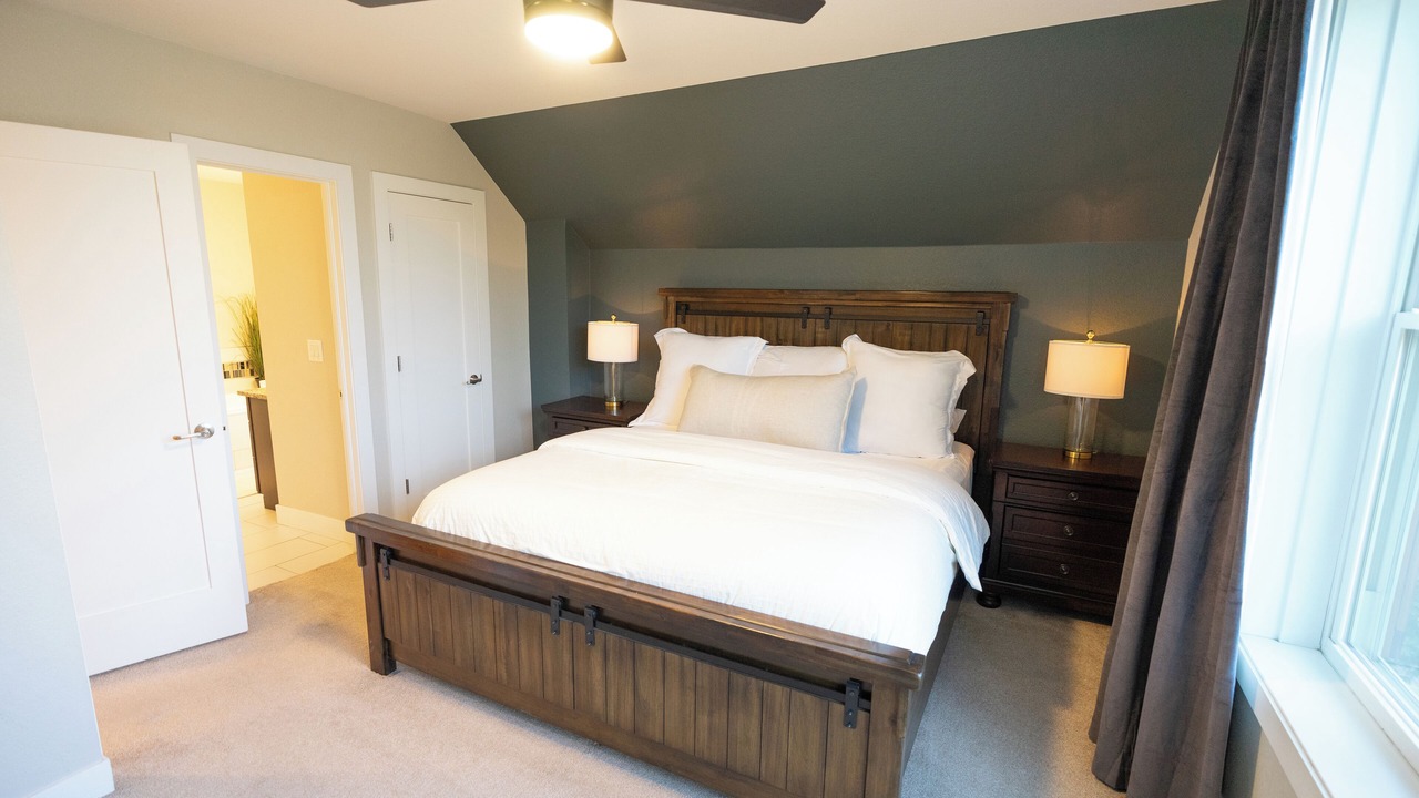 Photo of Bedroom in Five Points