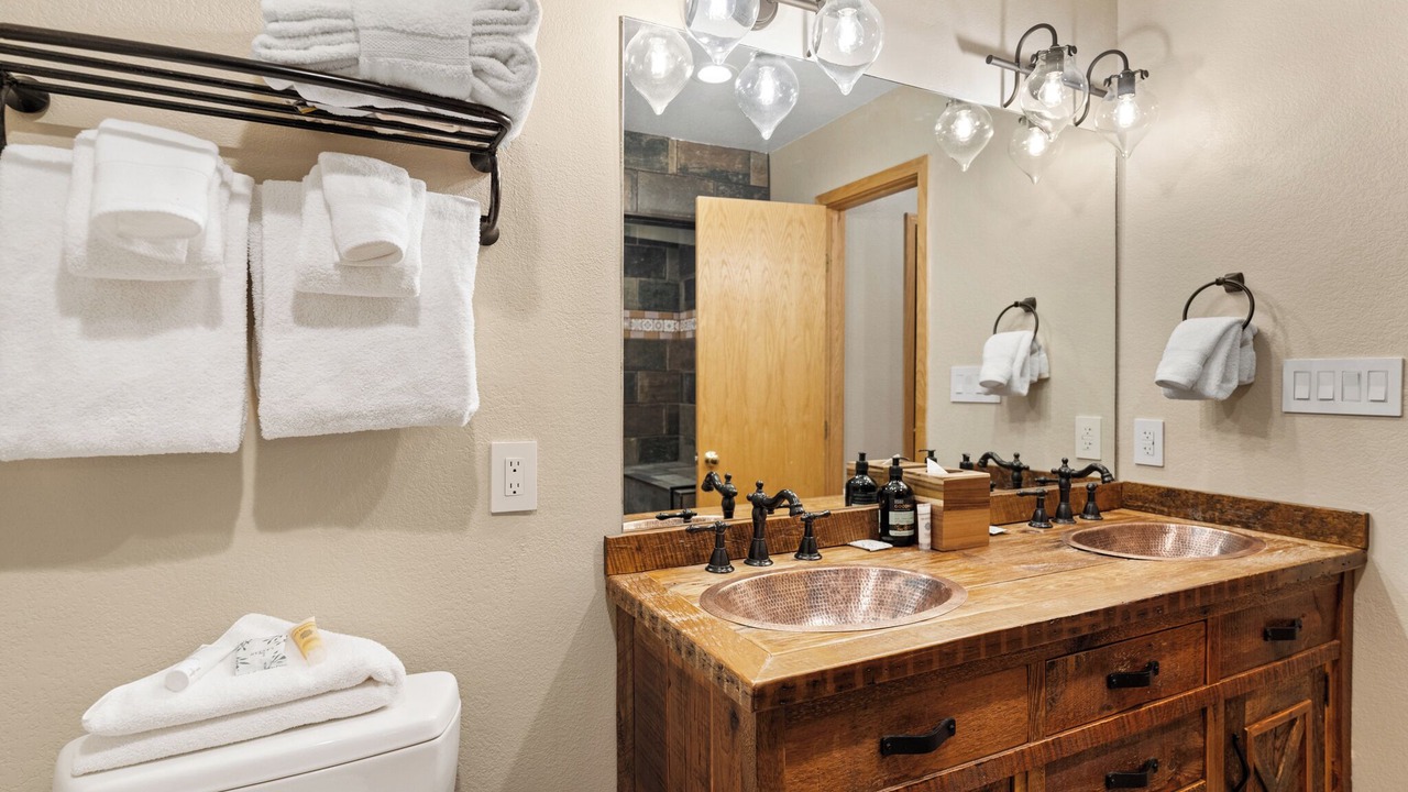 Photo of Bathroom in Three Peaks