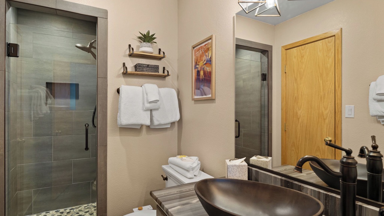Photo of Bathroom in Three Peaks