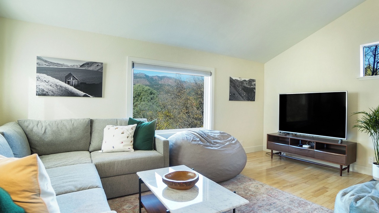 Photo of Livingroom in Hermosa