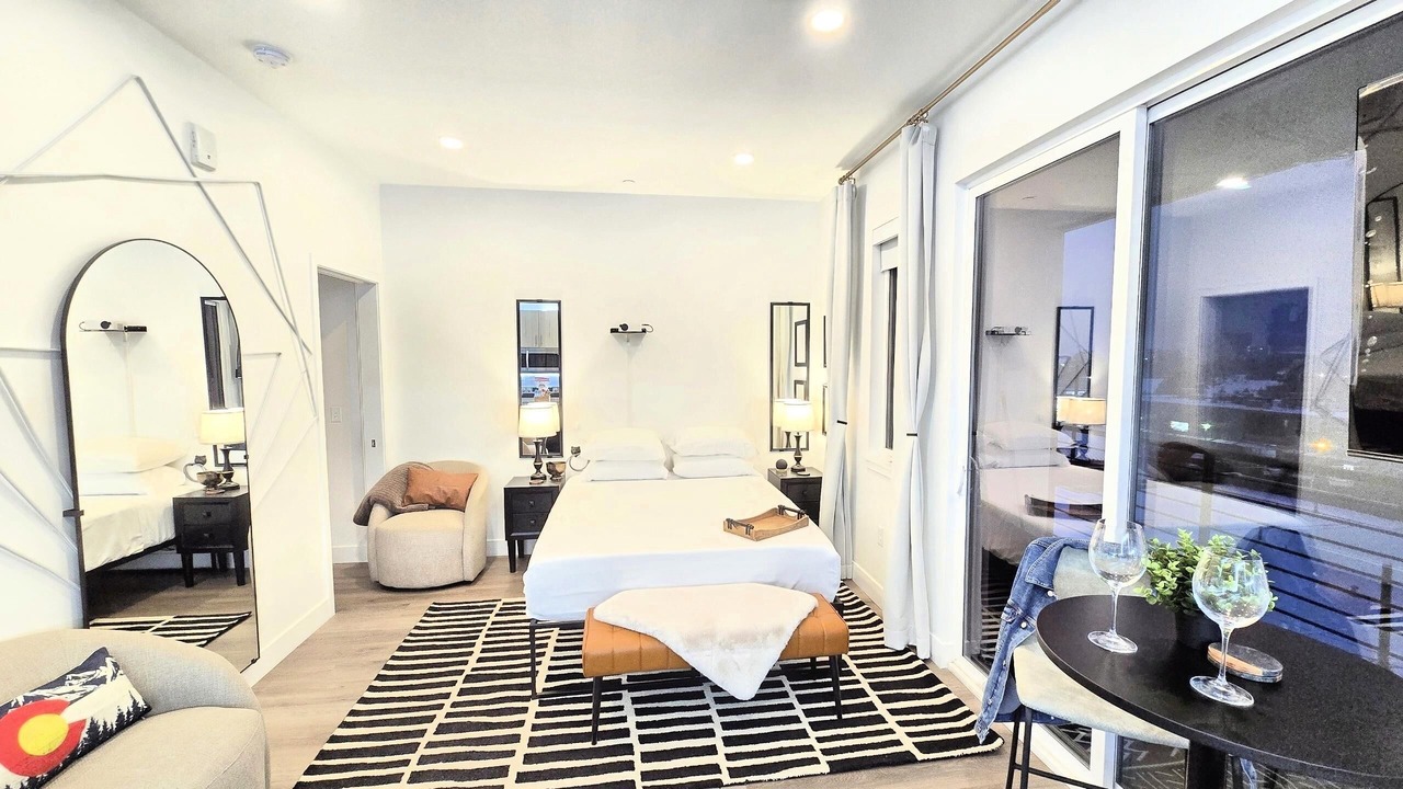 Photo of Bedroom in Lincoln Park
