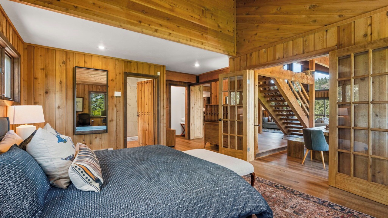Photo of Bedroom in Los Ranchitos Estates